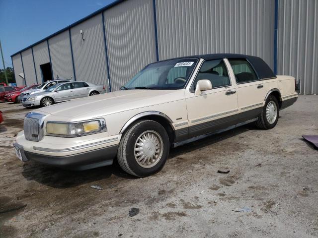 1995 Lincoln Town Car Signature