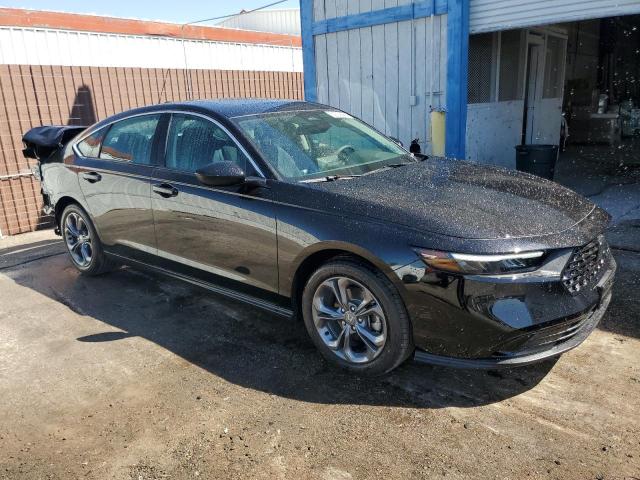 1HGCY1F38PA040409 Honda Accord EX 4