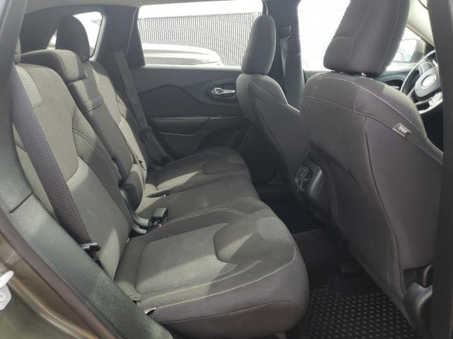 1C4PJMCS8FW619239 Jeep Cherokee Latitude