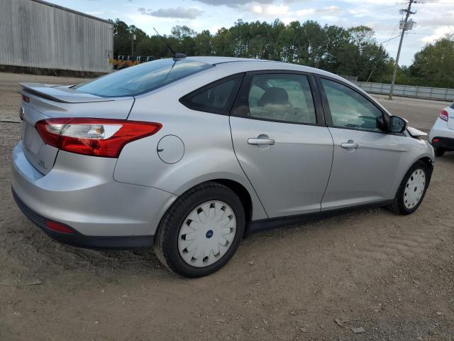 1FADP3F22EL356498 Ford FOCUS SE