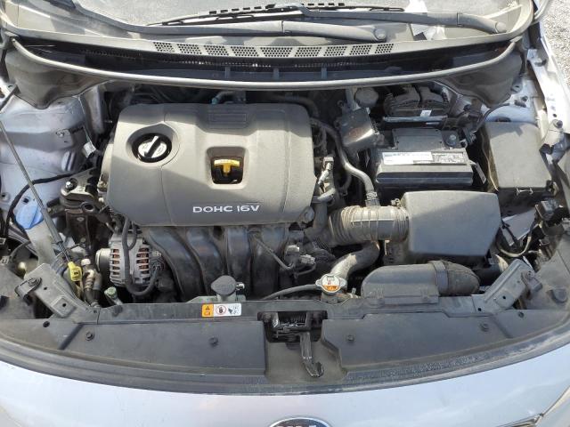 3KPFK4A79HE019401 KIA FORTE LX