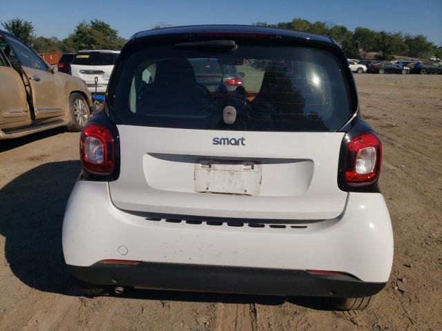 VIN WMEFJ5DA2HK170885 2017 Smart Fortwo no.6