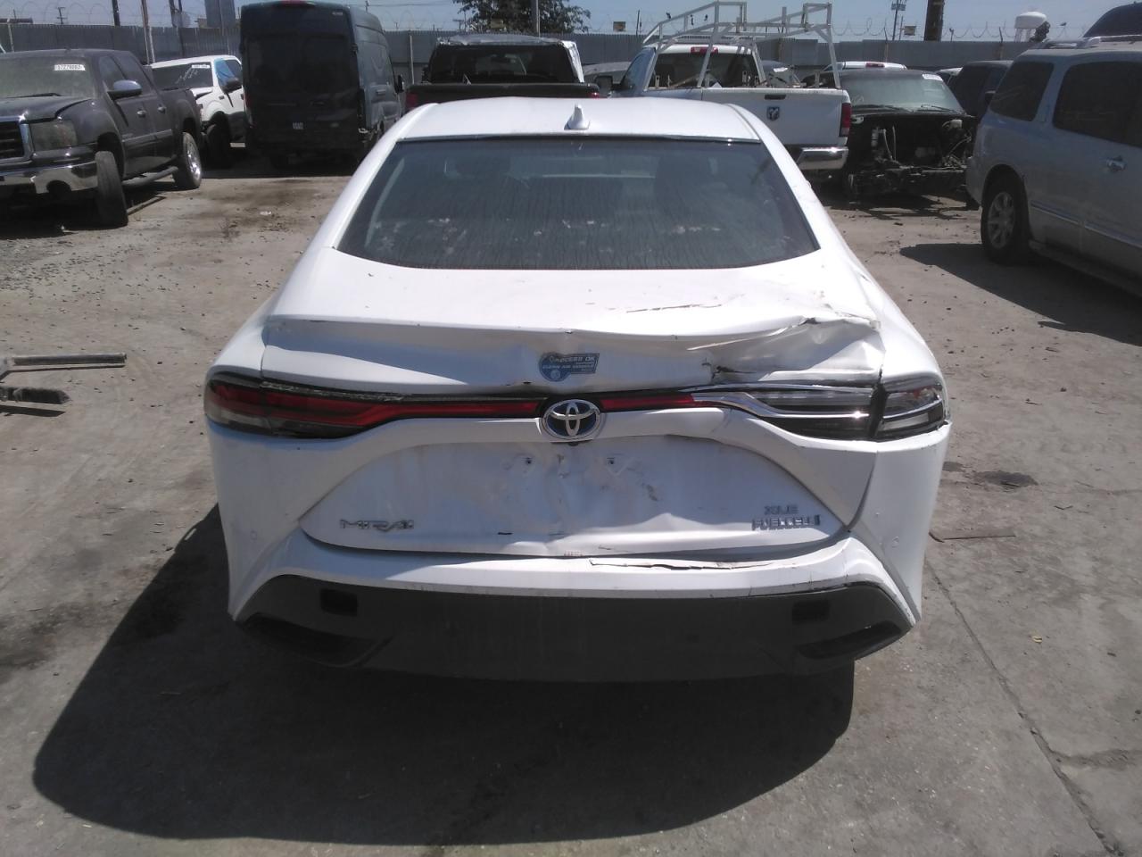 VIN: JTDAAAAA8MA003386 2021 TOYOTA MIRAI