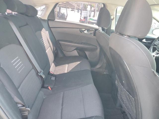 3KPF34AD9KE081715 KIA Forte Gt Line