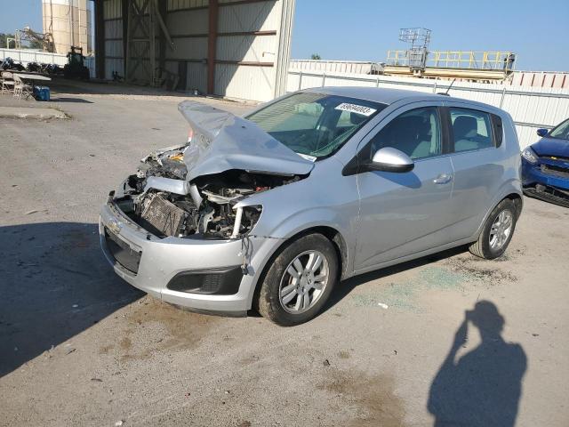 Хетчбеки CHEVROLET SONIC 2015 Сріблястий