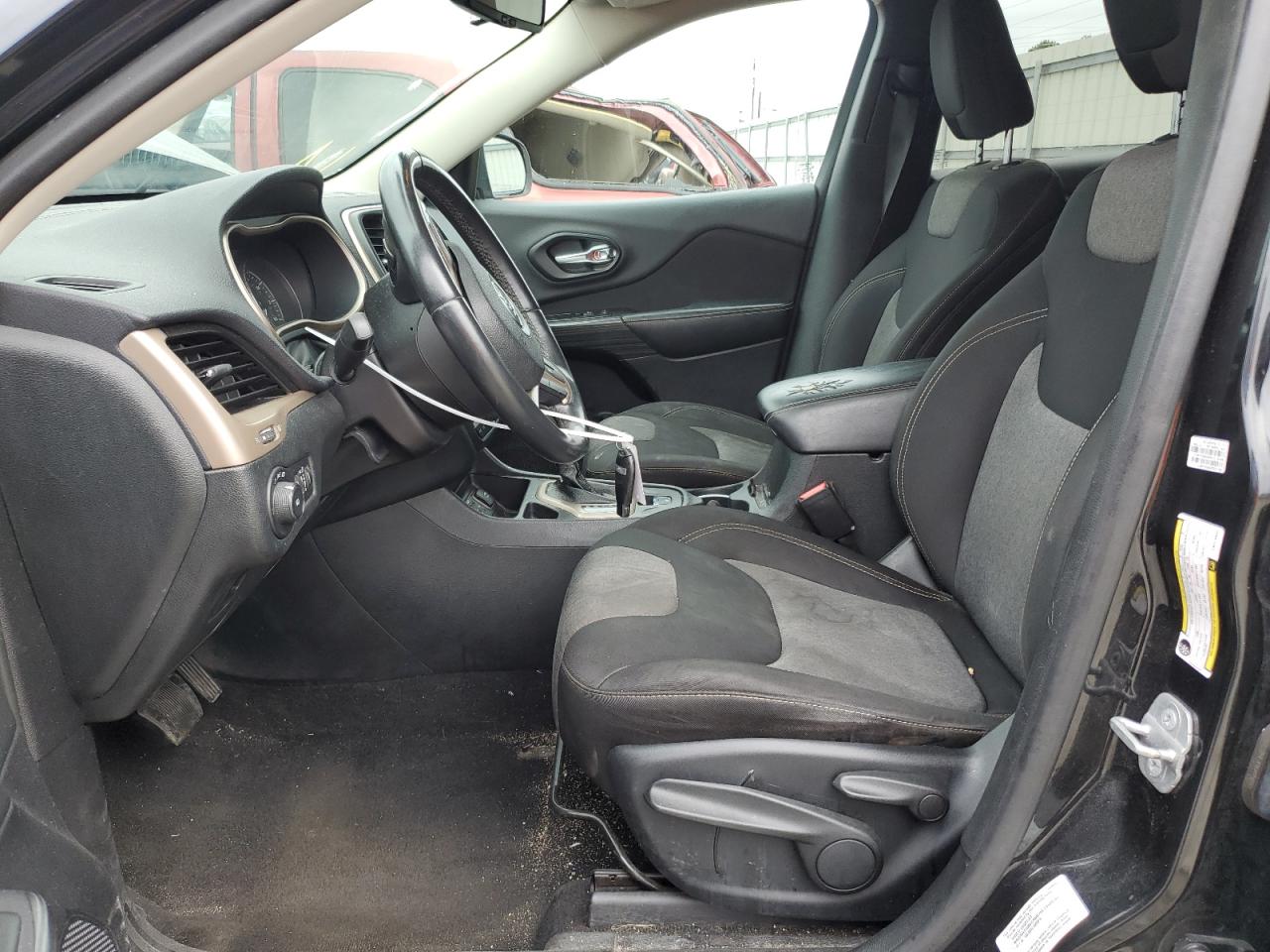 1C4PJLCS5EW175620 2014 Jeep Cherokee Latitude