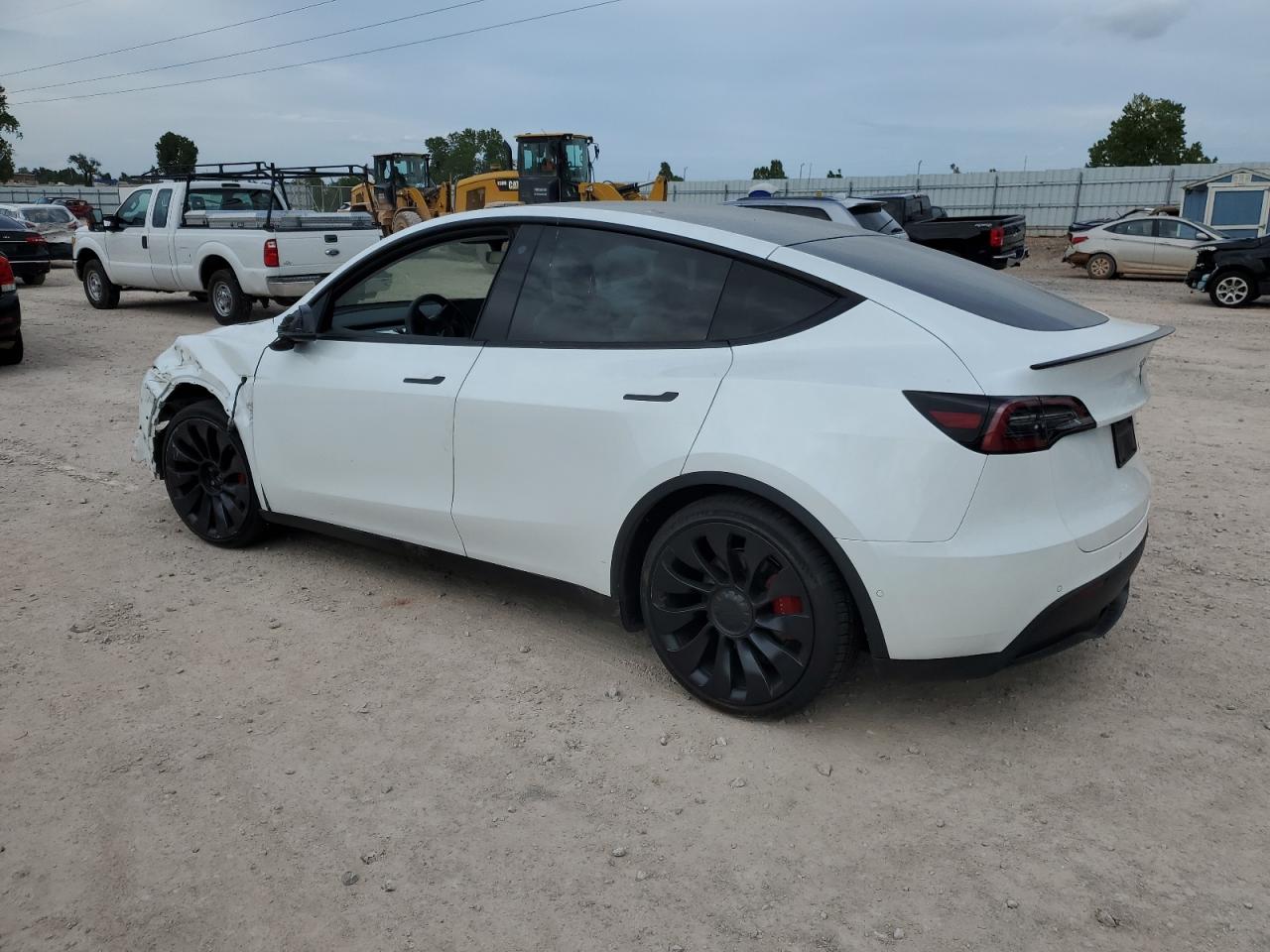 7SAYGDEF2NF405758 Tesla Model Y  2