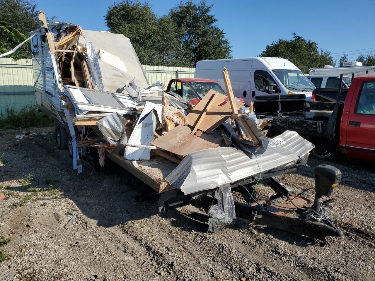 2015 Keystone Trvl Trl for Sale in Pekin, IL - Top/Roof