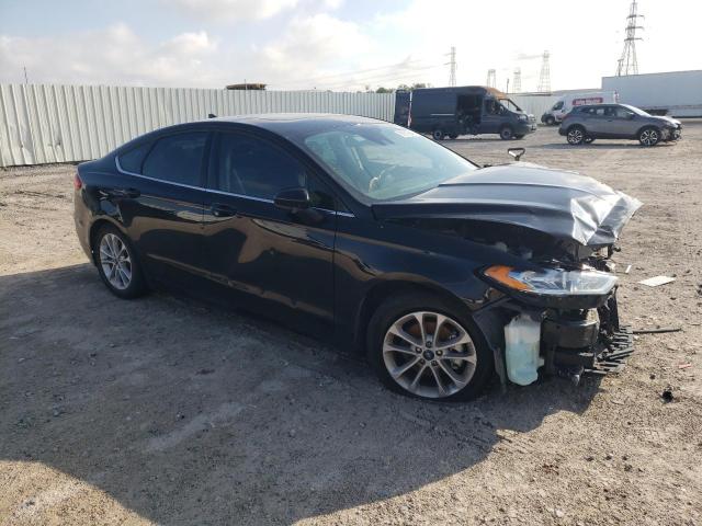 3FA6P0HD8LR222437 Ford Fusion SE 4