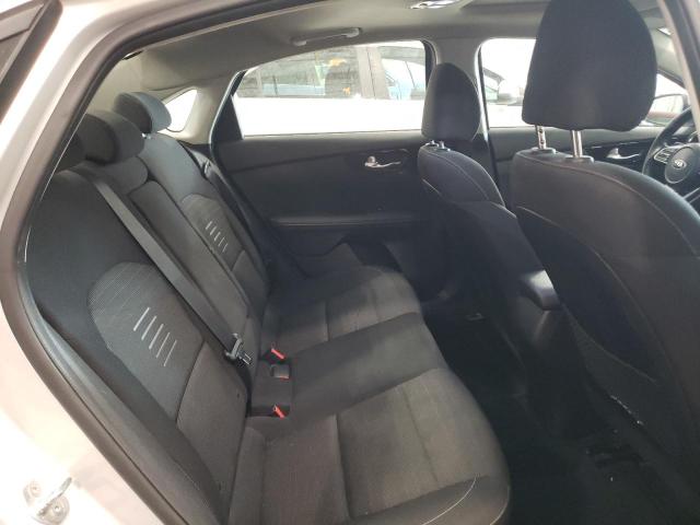 3KPF34AD5KE014383 KIA Forte Gt Line