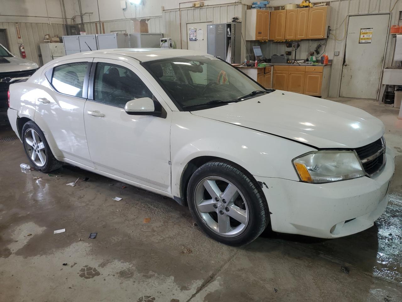 1B3CC5FV9AN173414 2010 Dodge Avenger R/T