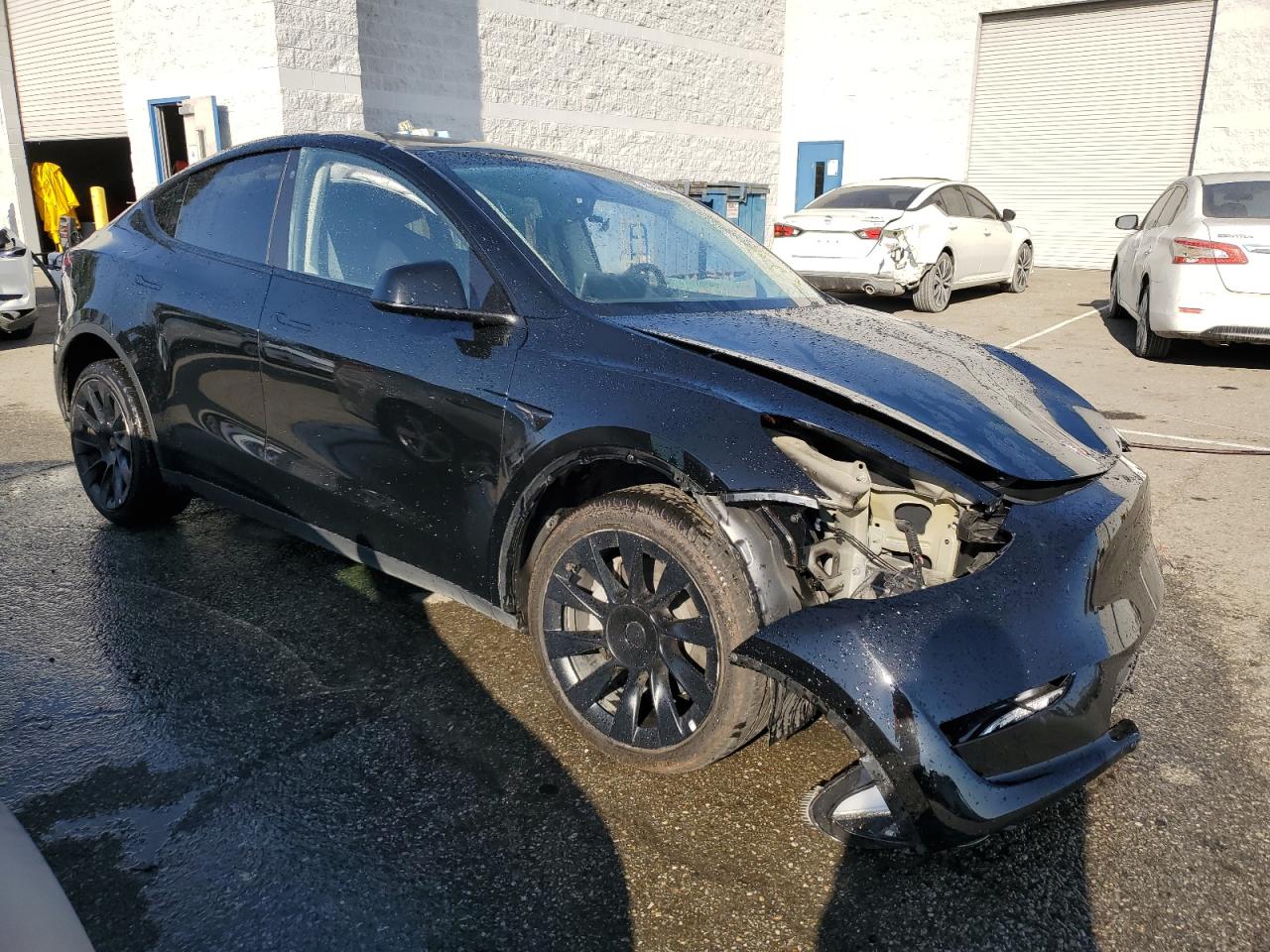 7SAYGDEE1NF480572 Tesla Model Y  4