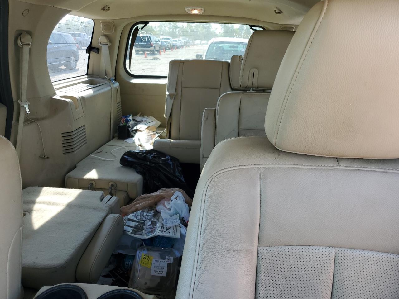 VIN: 1FMJU1HT4HEA37009 2017 FORD EXPEDITION