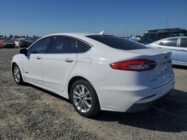 3FA6P0LU3KR110540 Ford FUSION SE
