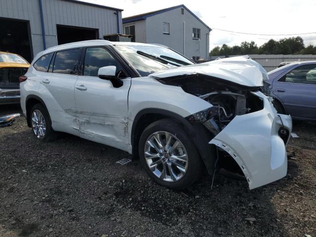 VIN 5TDDZRBH6NS592362 2022 Toyota Highlander, Limited no.4