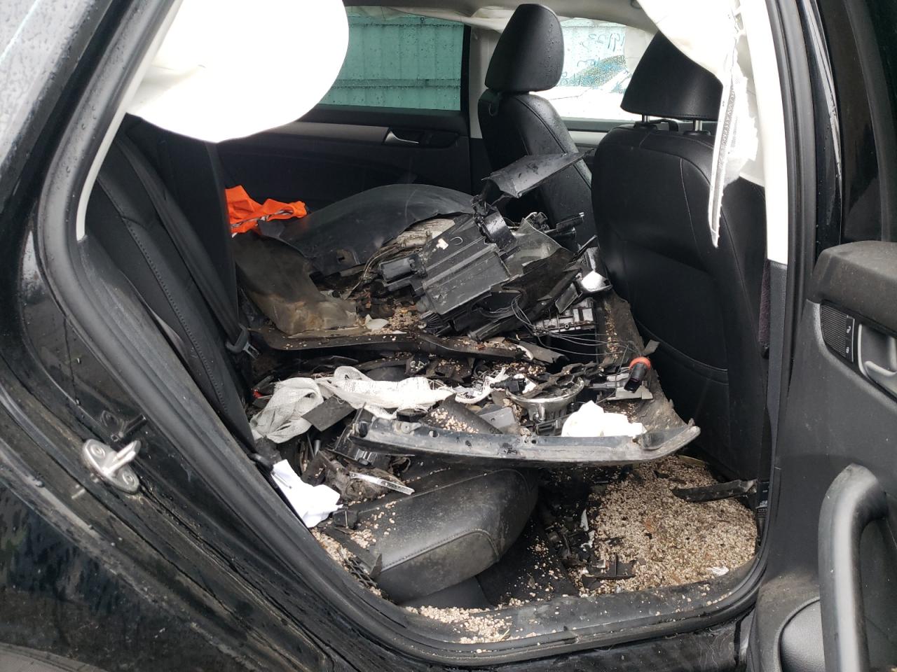 VOLKSWAGEN PASSAT SE