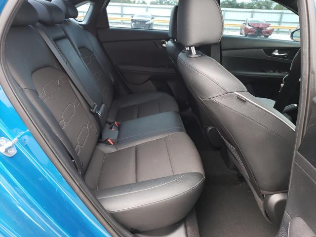 3KPF54AD5NE433364 KIA Forte Gt Line