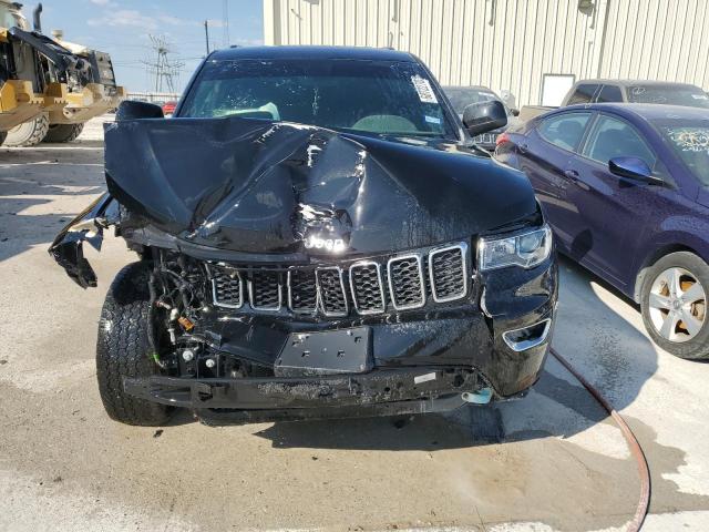 1C4RJEAG3JC428593 Jeep Grand Cherokee Laredo