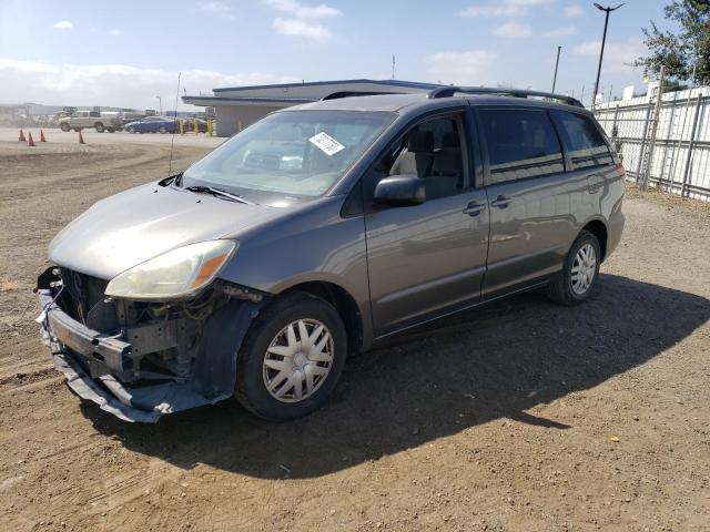 2004 Toyota Sienna CE