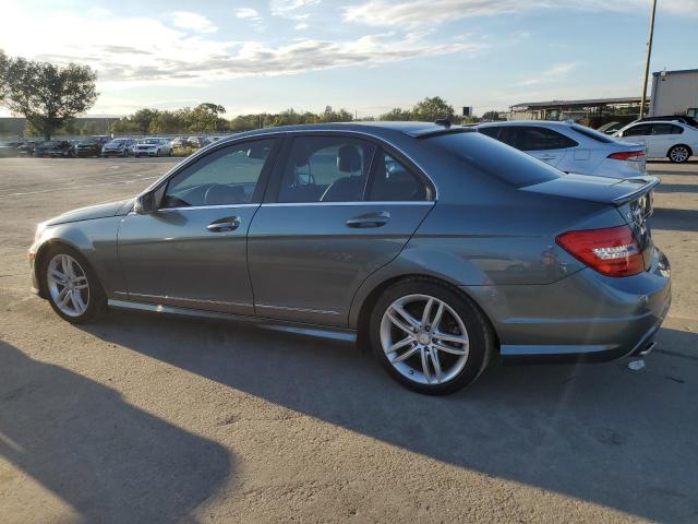 WDDGF8BBXCR213098 2012 MERCEDES-BENZ C-CLASS, photo no. 2