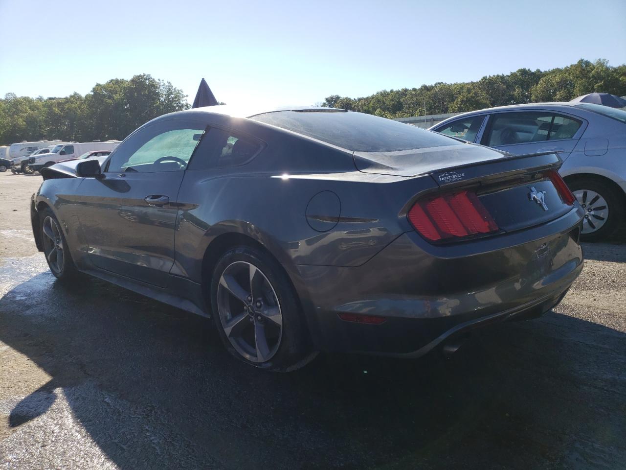 1FA6P8AM3F5402487 2015 Ford Mustang 1FA6P8AM3F5402487 2015 Ford Mustang