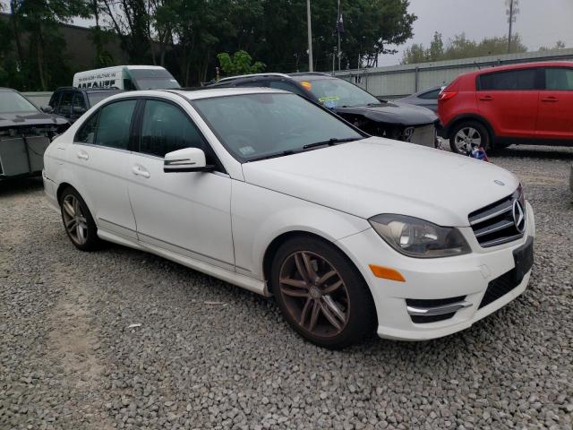WDDGF8AB8ER319201 Mercedes-Benz C 300 4matic