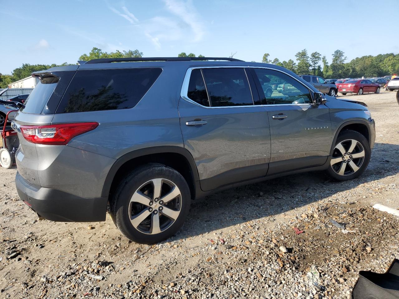 1GNERHKW8KJ260128 Chevrolet Traverse L 3