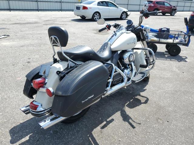 2010 HARLEY-DAVIDSON FLHP 1HD1FHM19AB657923