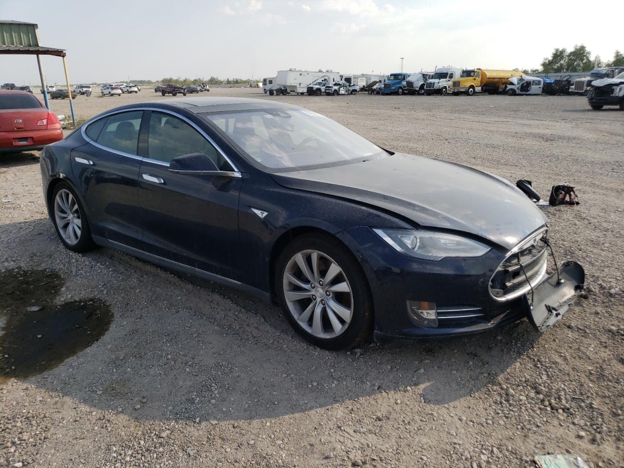 5YJSA4S25FF084399 2015 Tesla Model S 70D