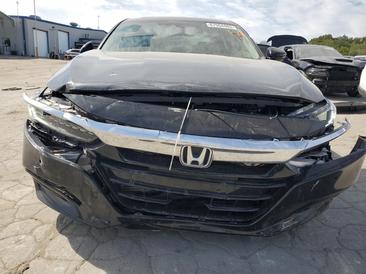 1HGCV2F98KA005719 Honda Accord TOU 5