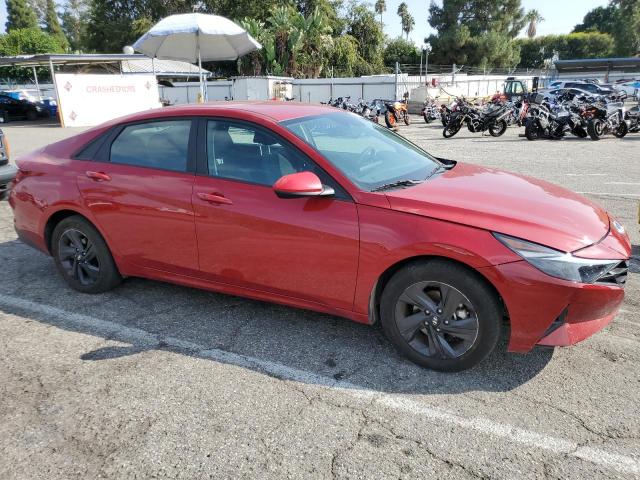  HYUNDAI ELANTRA 2022 Червоний