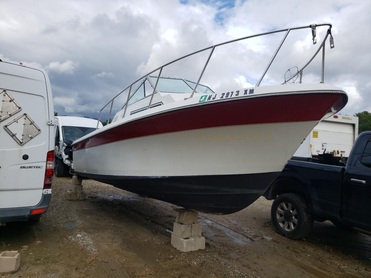 1986 Wells Cargo Boat