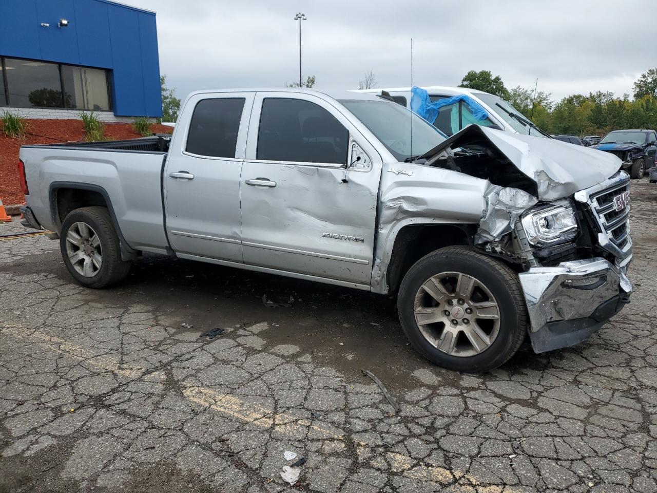 2016 GMC Sierra K1500 Sle vin: 1GTV2MECXGZ142131