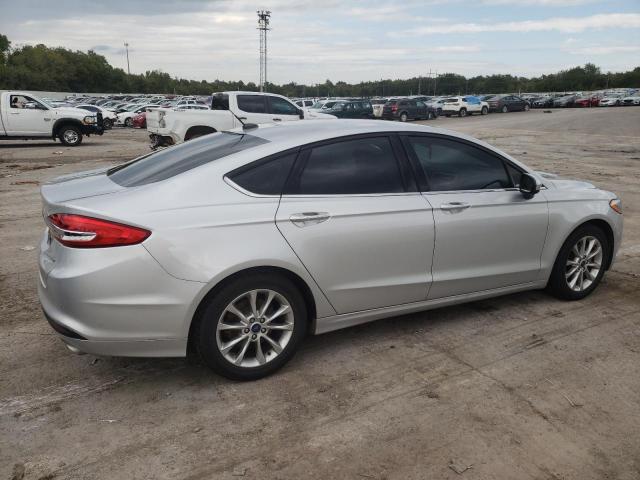 3FA6P0H7XHR220559 2017 FORD FUSION, photo no. 3