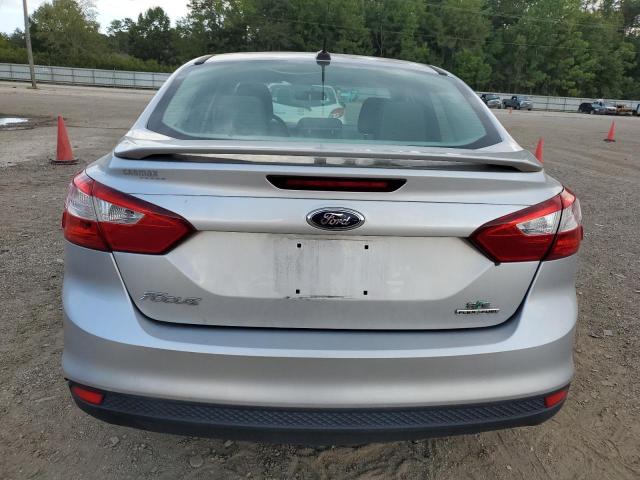 1FADP3F22EL356498 Ford FOCUS SE