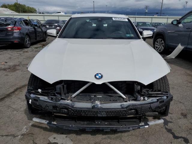 3MW5R7J04M8B54139 BMW 3 Series 330XI 5