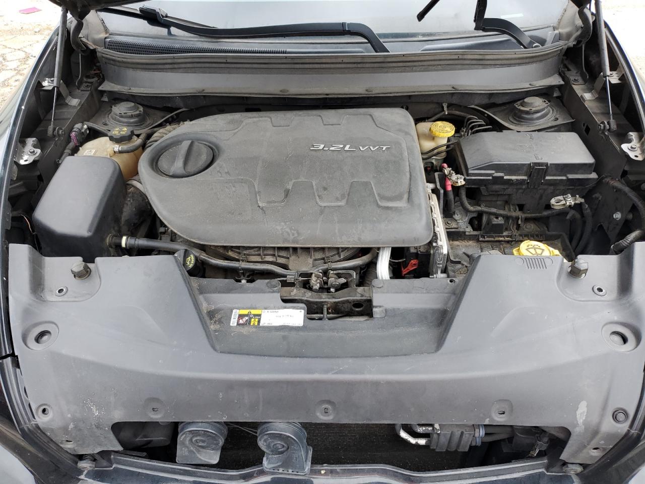 1C4PJLCS5EW175620 2014 Jeep Cherokee Latitude