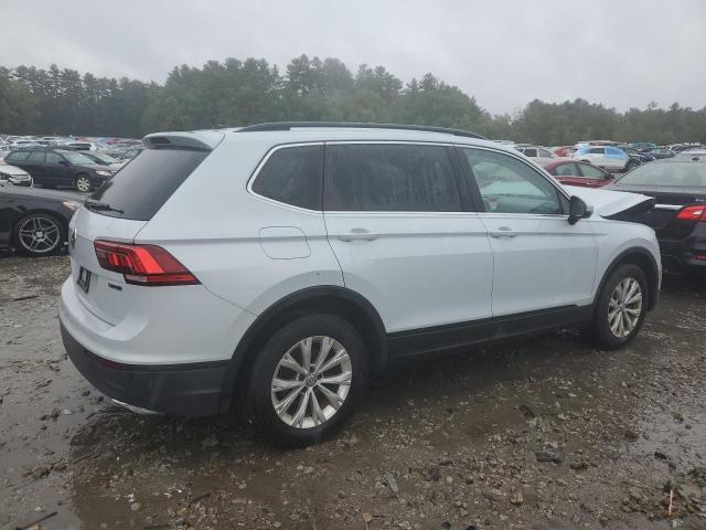 3VV2B7AX1KM018967 Volkswagen Tiguan  3