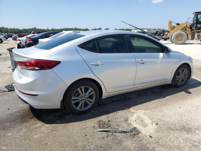 2018 Hyundai Elantra - Image 3