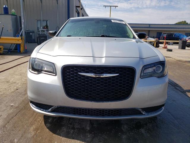 2C3CCAAG3KH683028 Chrysler 300 TOURIN 5