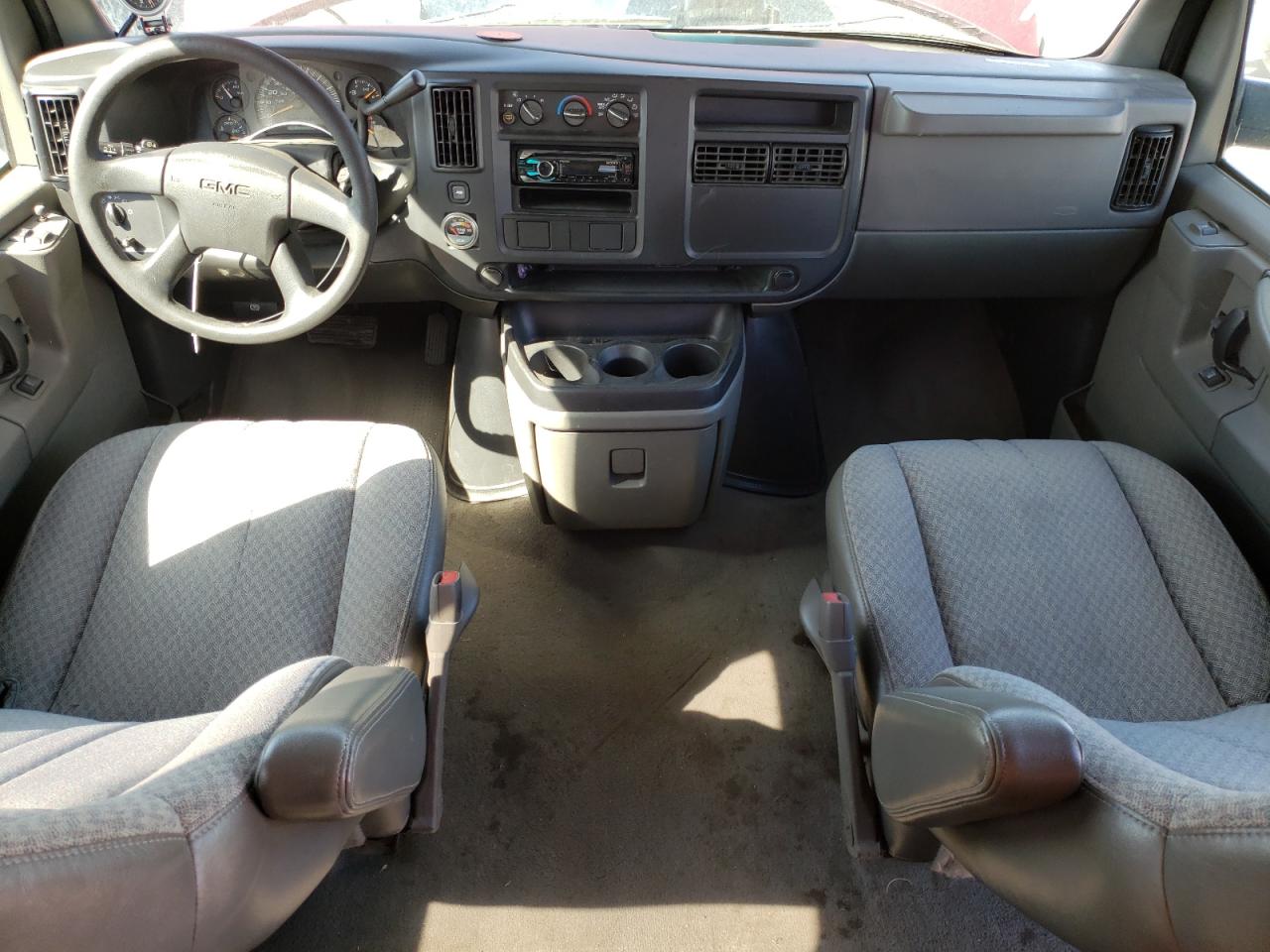 1gkfh15t141138730 1GKFH15T141138730 2004 GMC Savana G1500