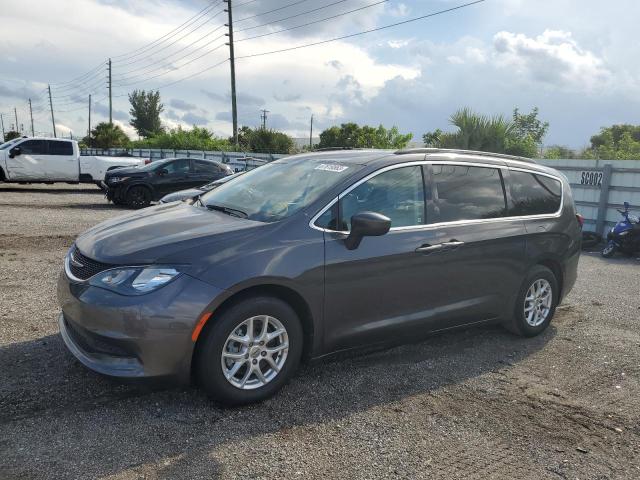 2021 Chrysler Voyager 