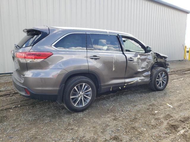 5TDJZRFH7JS542612 Toyota Highlander Se
