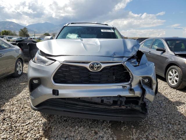 VIN 5TDHZRBH6NS195722 2022 Toyota Highlander, Xle no.5