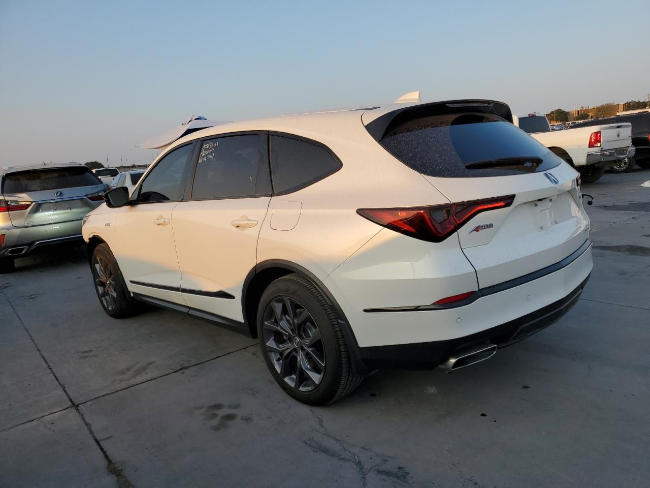 5J8YE1H06NL052447 Acura MDX A-SPEC 2