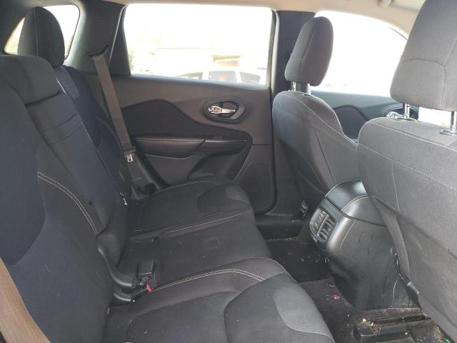 1C4PJMCB3HW515468 Jeep Cherokee Latitude