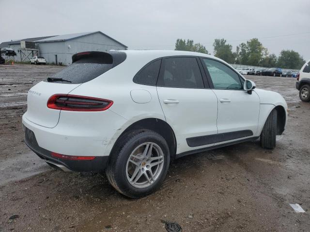 VIN WP1AA2A58JLB00255 2018 Porsche Macan no.3