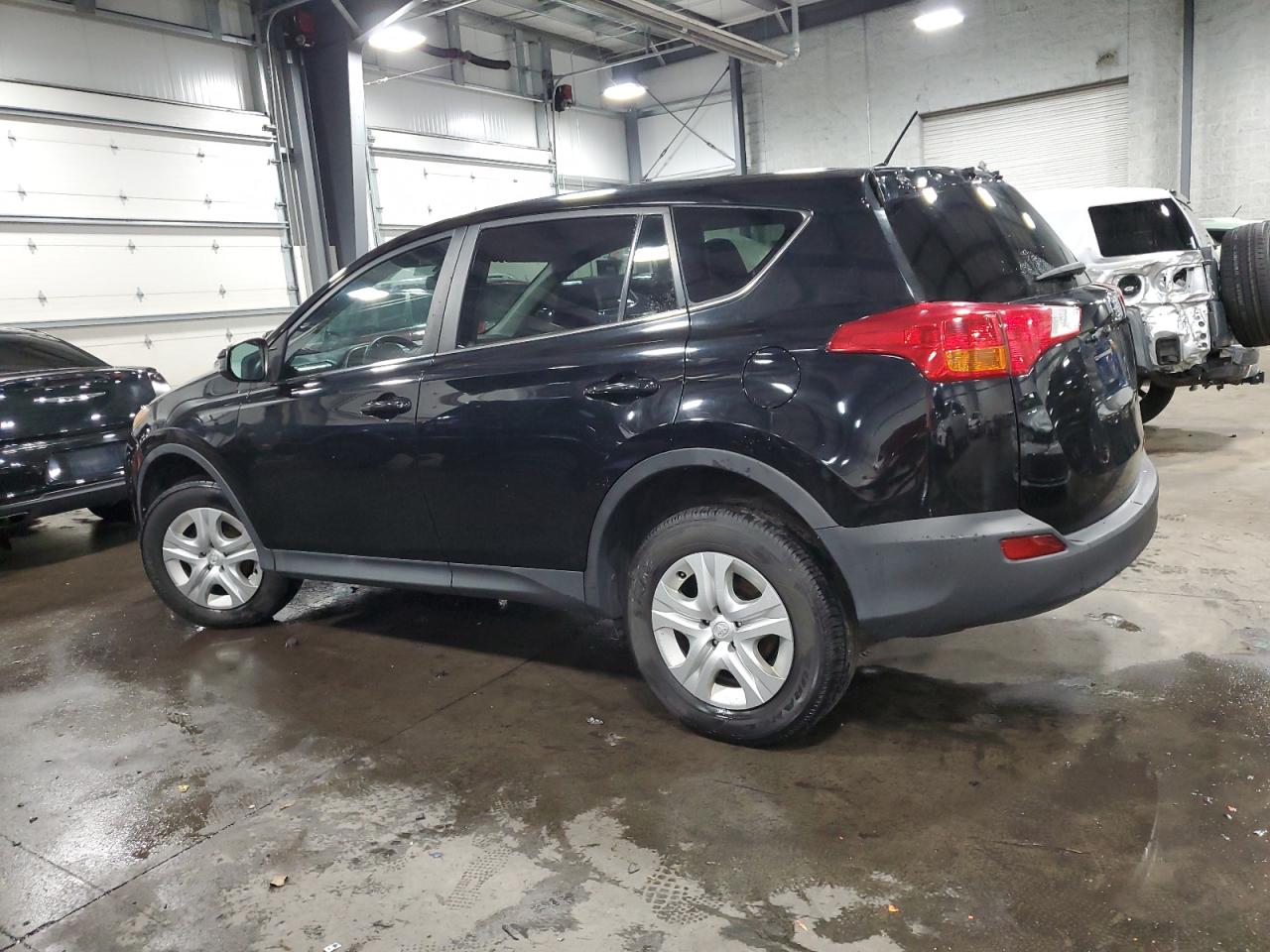 2015 Toyota Rav4 Le vin: 2T3BFREV9FW330790