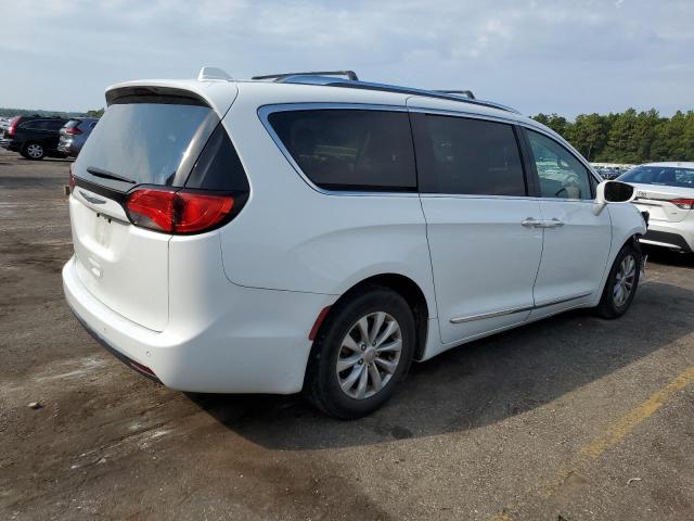 2C4RC1EG5JR132804 2018 CHRYSLER PACIFICA, photo no. 3