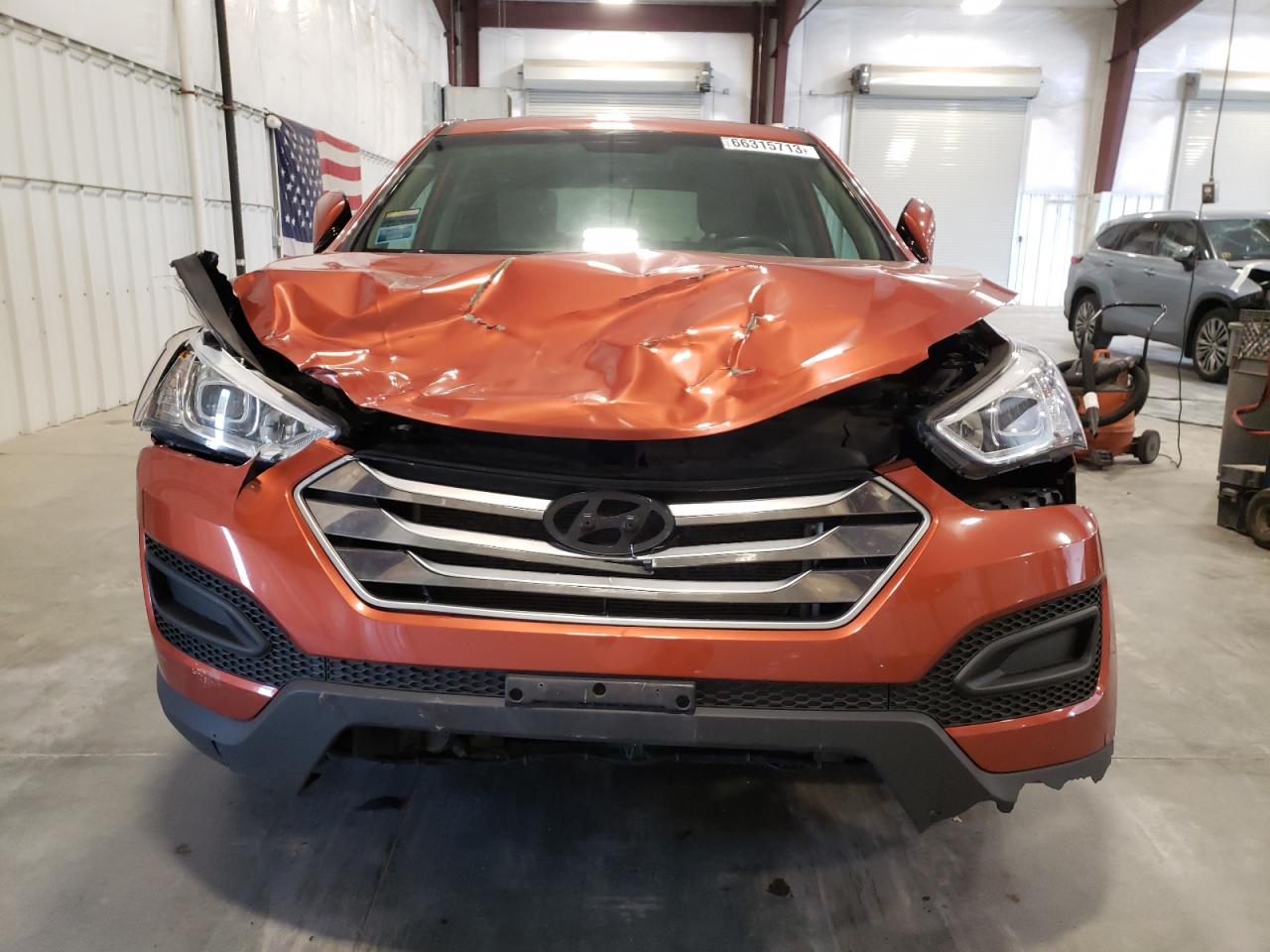 2015 Hyundai Santa Fe Sport vin: 5XYZTDLB2FG299402